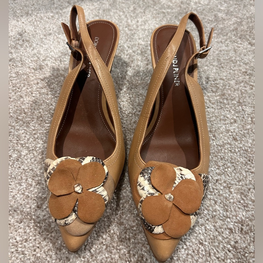 Donald J Pliner Slingbacks
